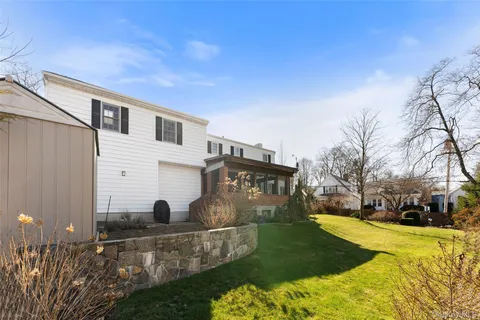 $910,000 | 1 Hoover Road, Yonkers, NY 10710