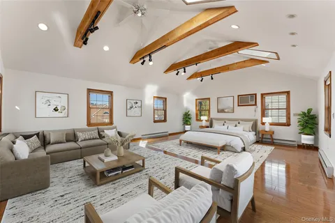 $910,000 | 1 Hoover Road, Yonkers, NY 10710