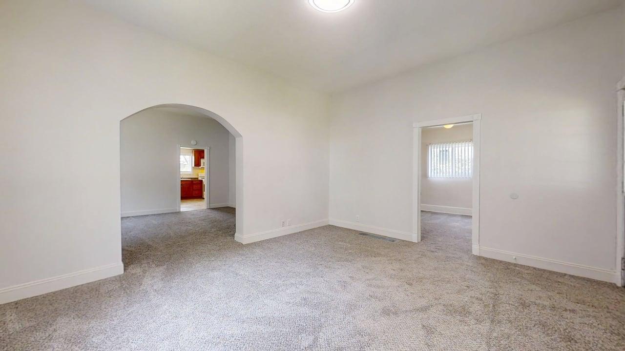 418 South Main Street Rankin, IL 60960 - Photo 5 of 37