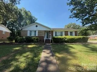 $230,000 | 2855 Fordwood Drive, Charlotte, NC 28208