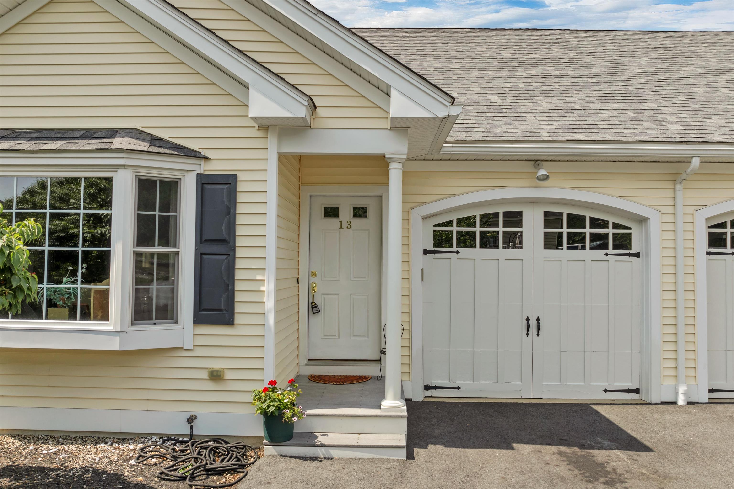 13 Lamplighter Village Road Windham, NH 03087 - Photo 9 of 57