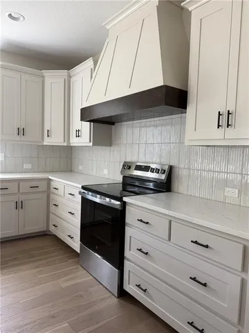 $565,000 | 5202 Northeast 90th Terrace, Kansas City, MO 64156