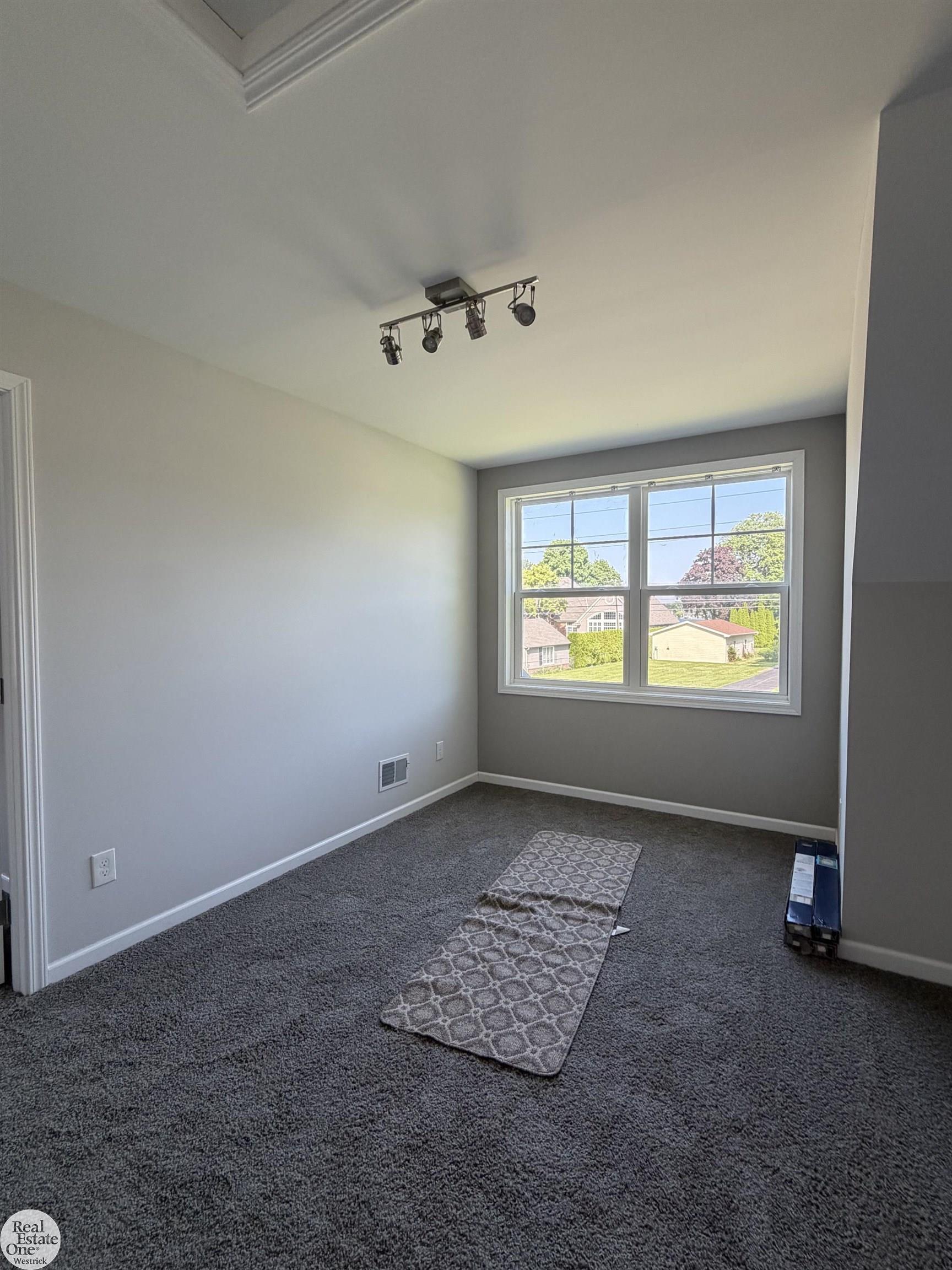8164 North River Road Marine City, MI 48039 - Photo 10 of 23 Loft between 2 bedrooms