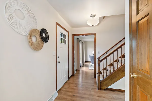 $399,000 | 18 Jennifer Lane, DeKalb, IL 60115