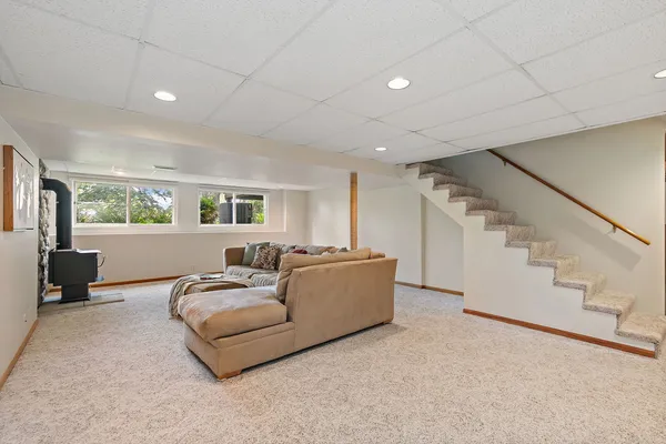 $399,000 | 18 Jennifer Lane, DeKalb, IL 60115