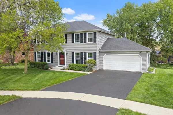 $399,000 | 18 Jennifer Lane, DeKalb, IL 60115