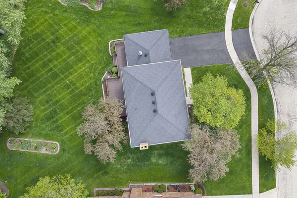 $399,000 | 18 Jennifer Lane, DeKalb, IL 60115
