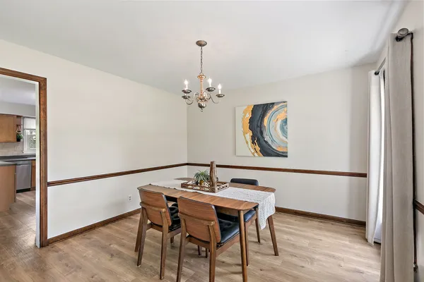 $399,000 | 18 Jennifer Lane, DeKalb, IL 60115