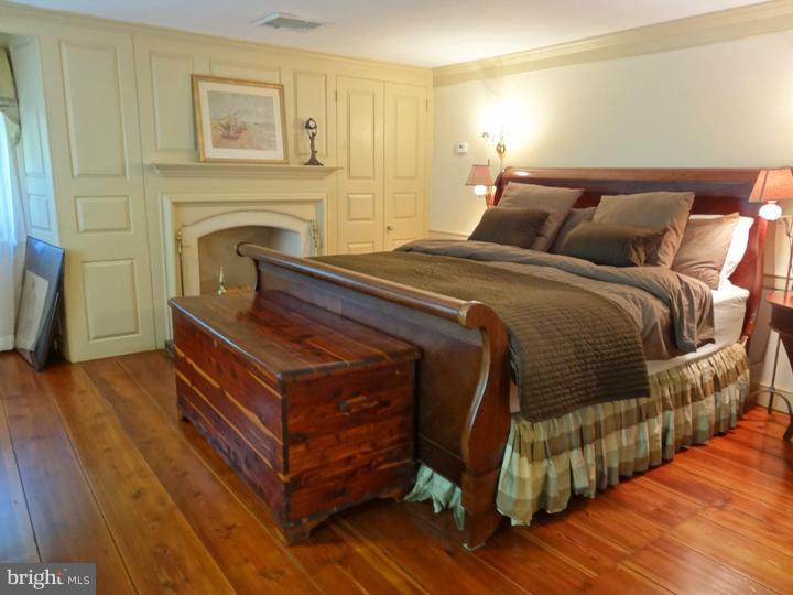 2 River Road Conshohocken, PA 19428 - Photo 12 of 22 Bedroom - Main