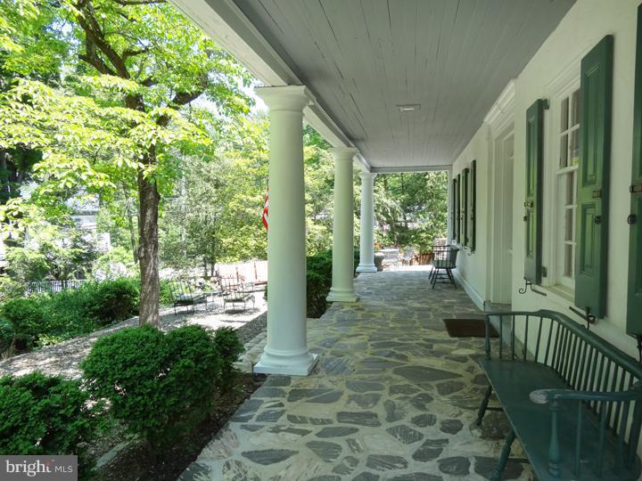 2 River Road Conshohocken, PA 19428 - Photo 21 of 22 Porch