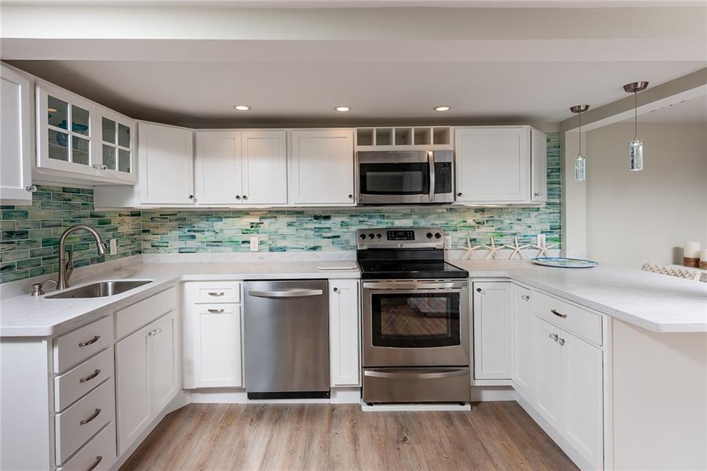 8 Broadway, Unit 1 York, ME 03909 - Photo 5 of 14 Photo
