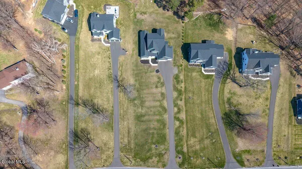 $1,050,000 | 279 Bender Lane, Bethlehem, NY 12077