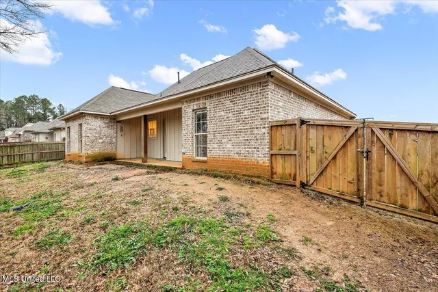 $315,000 | 144 Porter Ridge, Canton, MS 39046