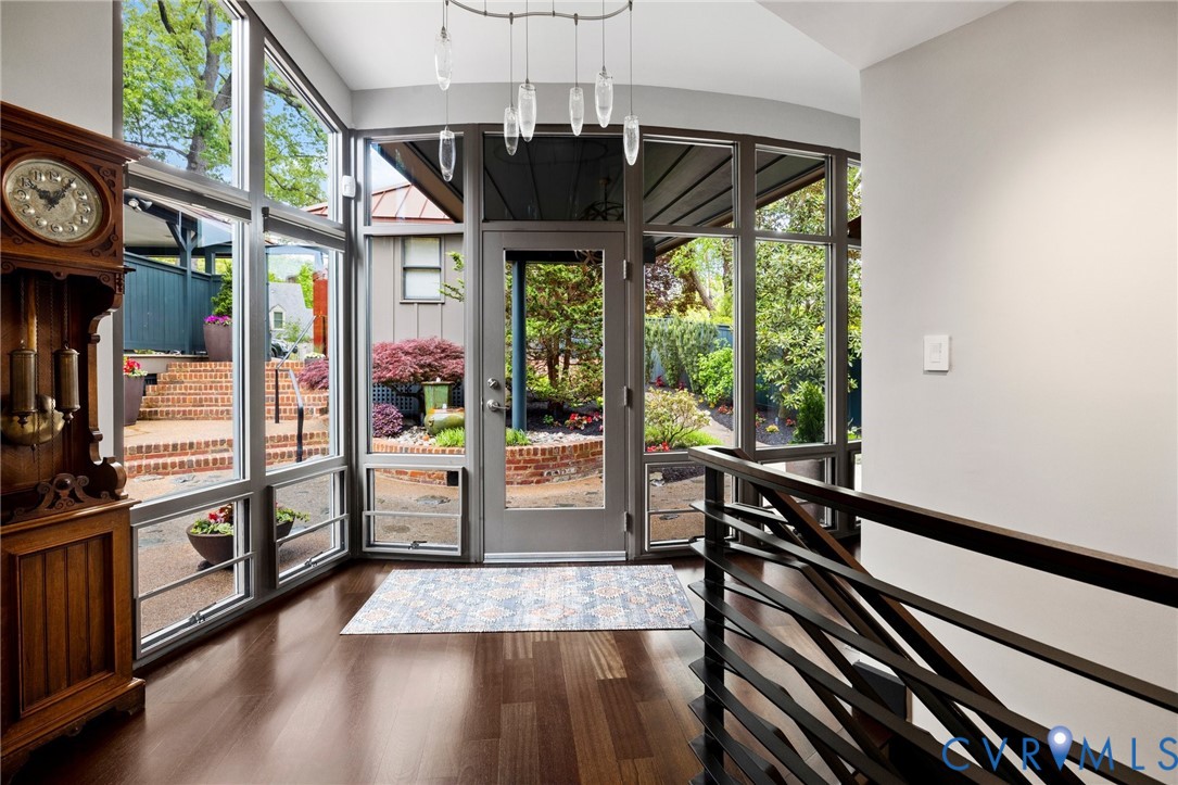 Entry Foyer and stairway to Lower Level