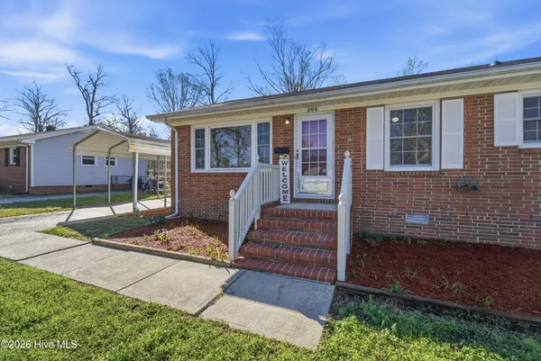 $234,000 | 208 Puller Drive, Jacksonville, NC 28540