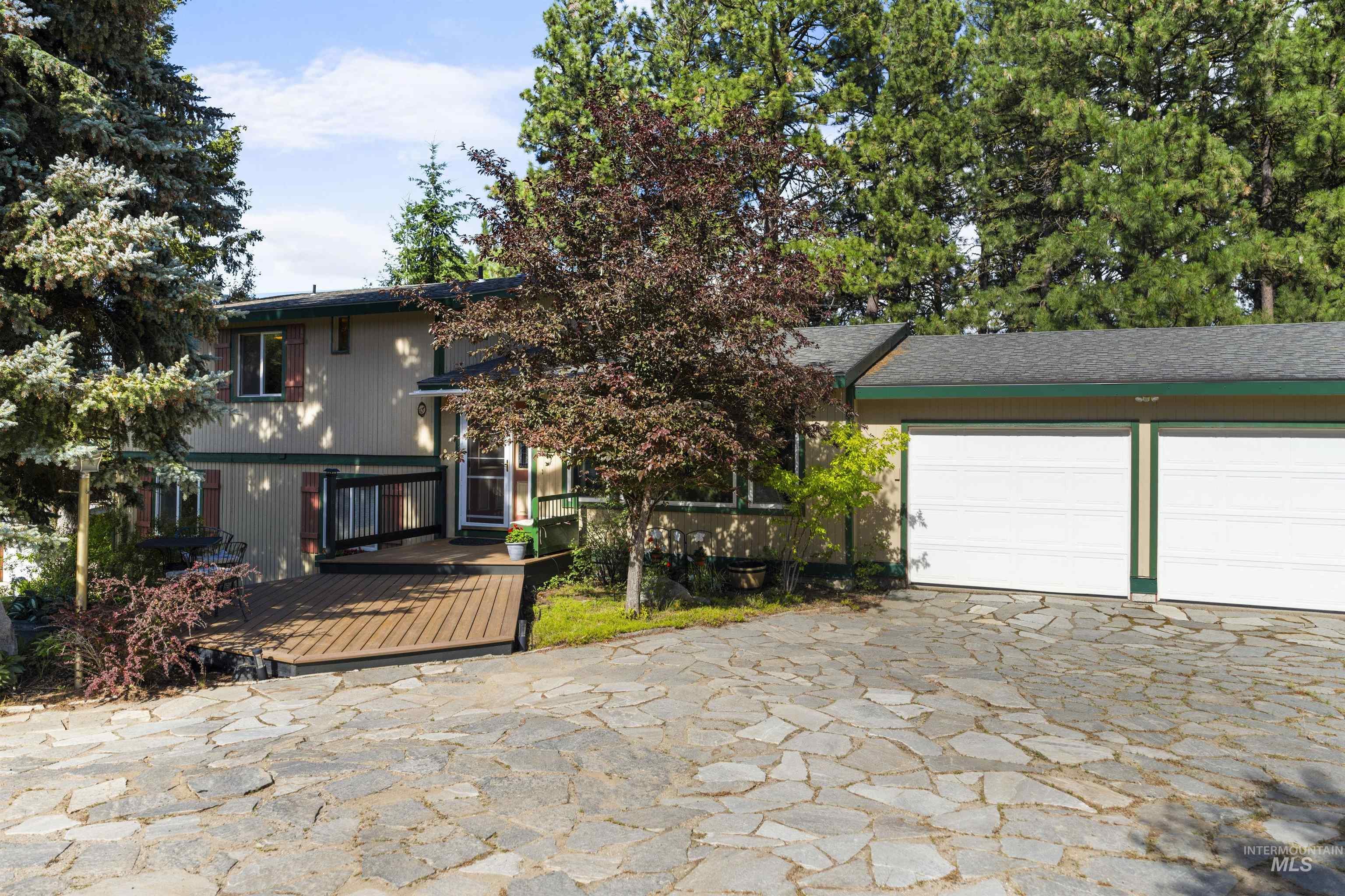 108 Gardner Place Cascade, ID 83611 - Photo 14 of 44