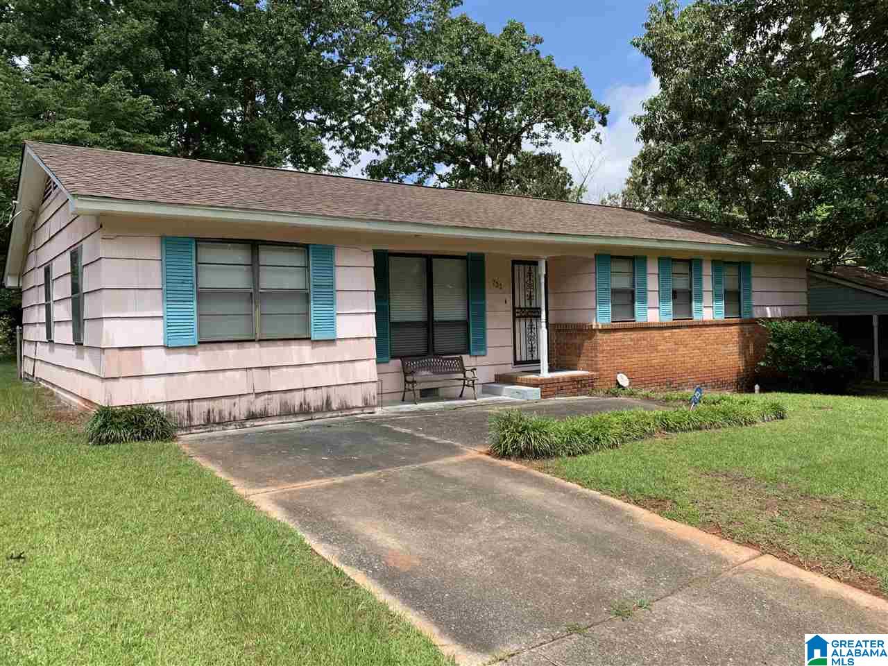 733 Glen Ridge Drive Fairfield, AL 35064 - Photo 2 of 22