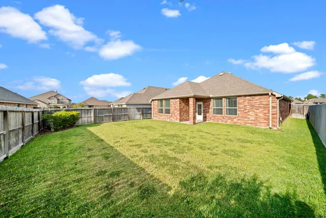 $329,900 | 20811 Crestpoint Drive, Spring, TX 77379
