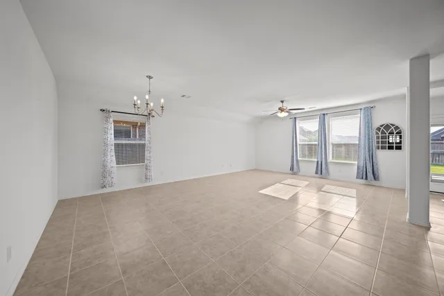 $329,900 | 20811 Crestpoint Drive, Spring, TX 77379