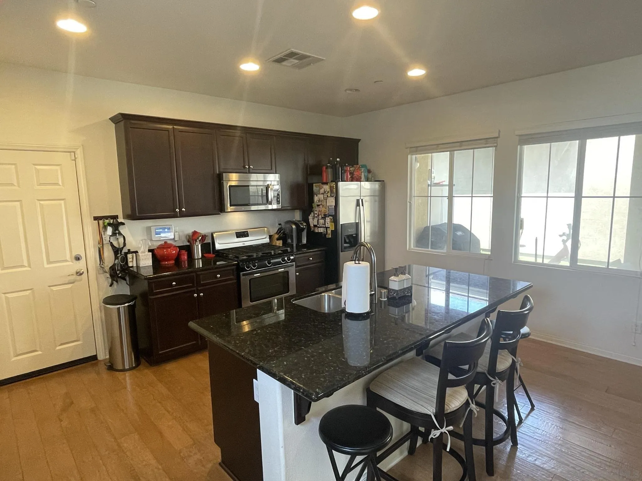 1686 Santa Carolina Road Chula Vista, CA 91913 - Photo 5 of 27