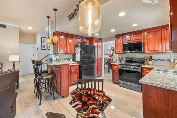 $615,000 | 12816 Via Barcelona Road, Yucaipa, CA 92399