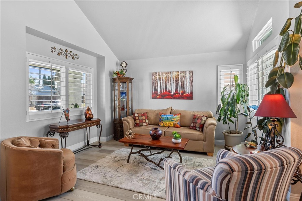 12816 Via Barcelona Road Yucaipa, CA 92399 - Photo 7 of 61