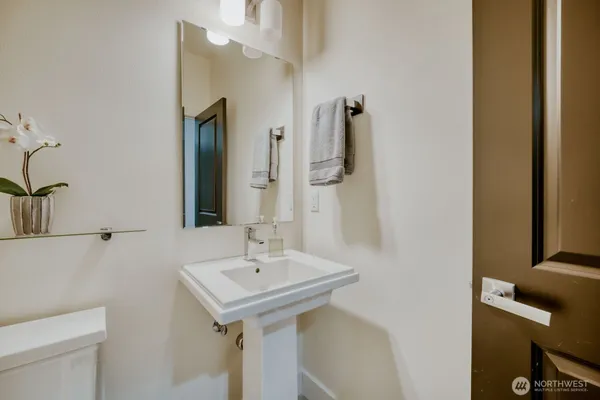 $999,950 | 1900 240th Place Southwest, Bothell, WA 98021