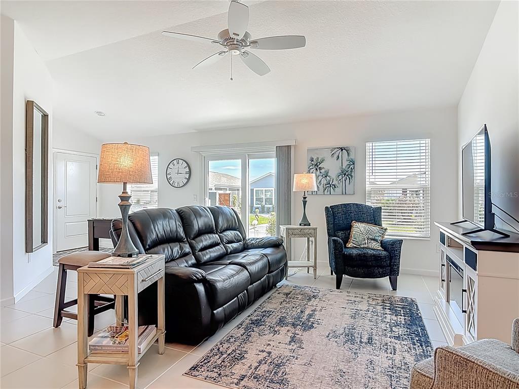 3552 Grouby Road The Villages, FL 32163 - Photo 4 of 54