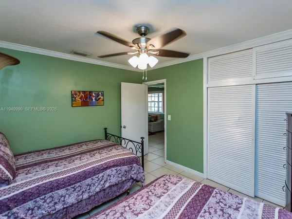 $4,800 | 5524 Garfield Street, Hollywood, FL 33021