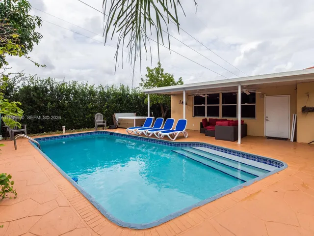 $4,800 | 5524 Garfield Street, Hollywood, FL 33021