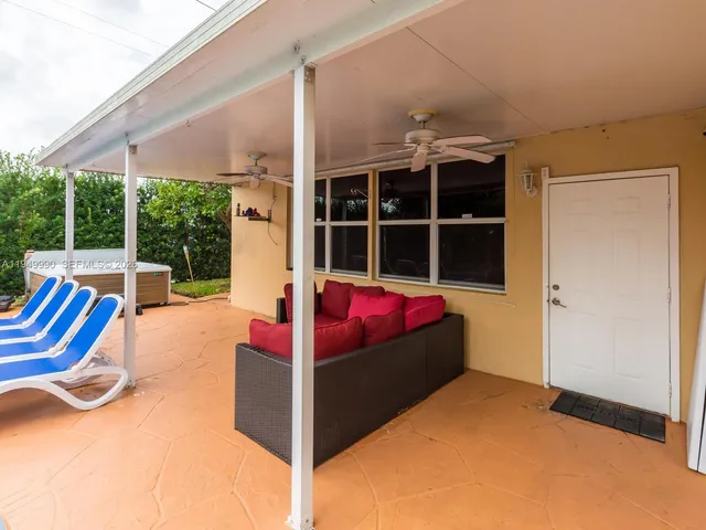 $4,800 | 5524 Garfield Street, Hollywood, FL 33021