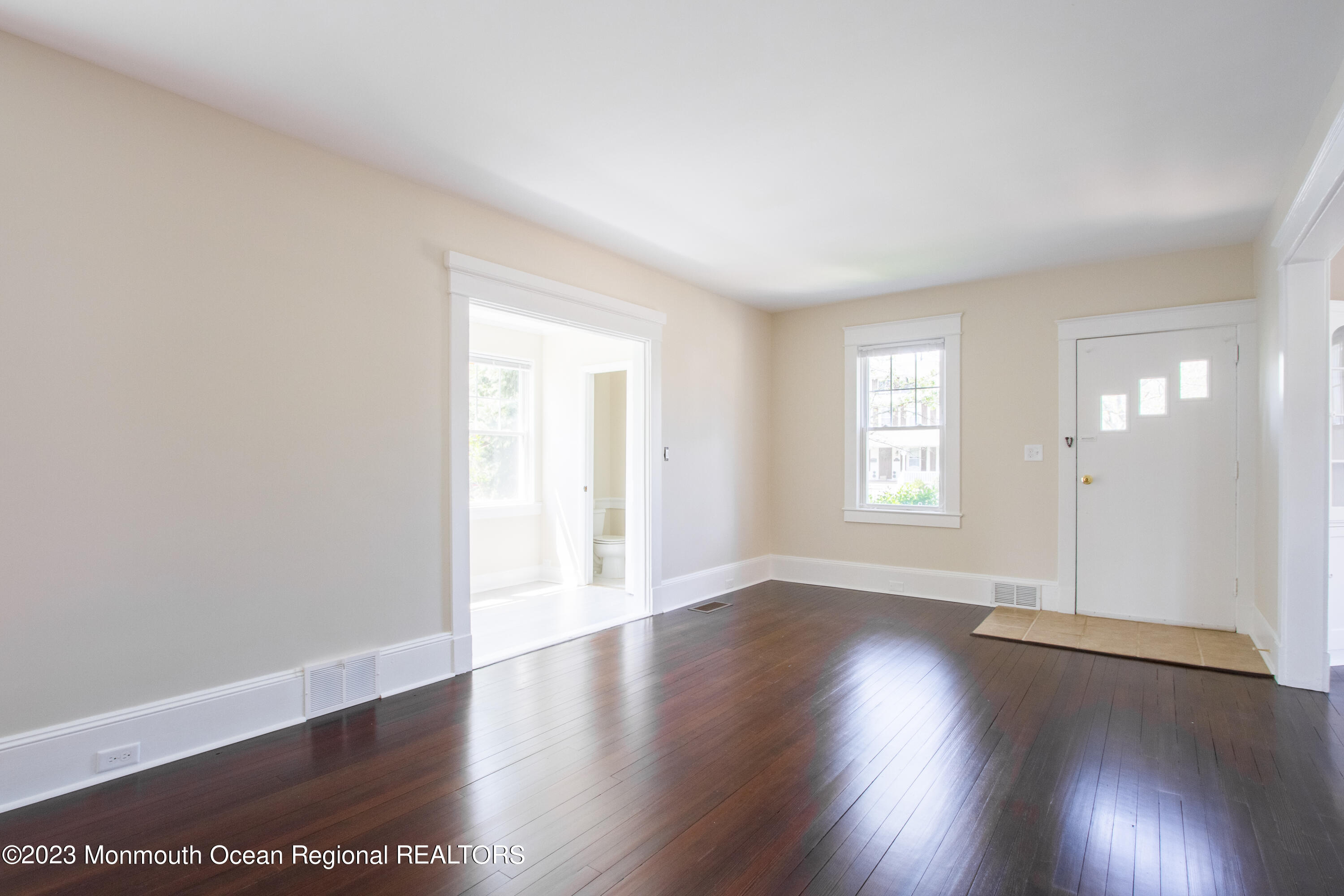 532 River Road Fair Haven, NJ 07704 - Photo 2 of 18 Living Room