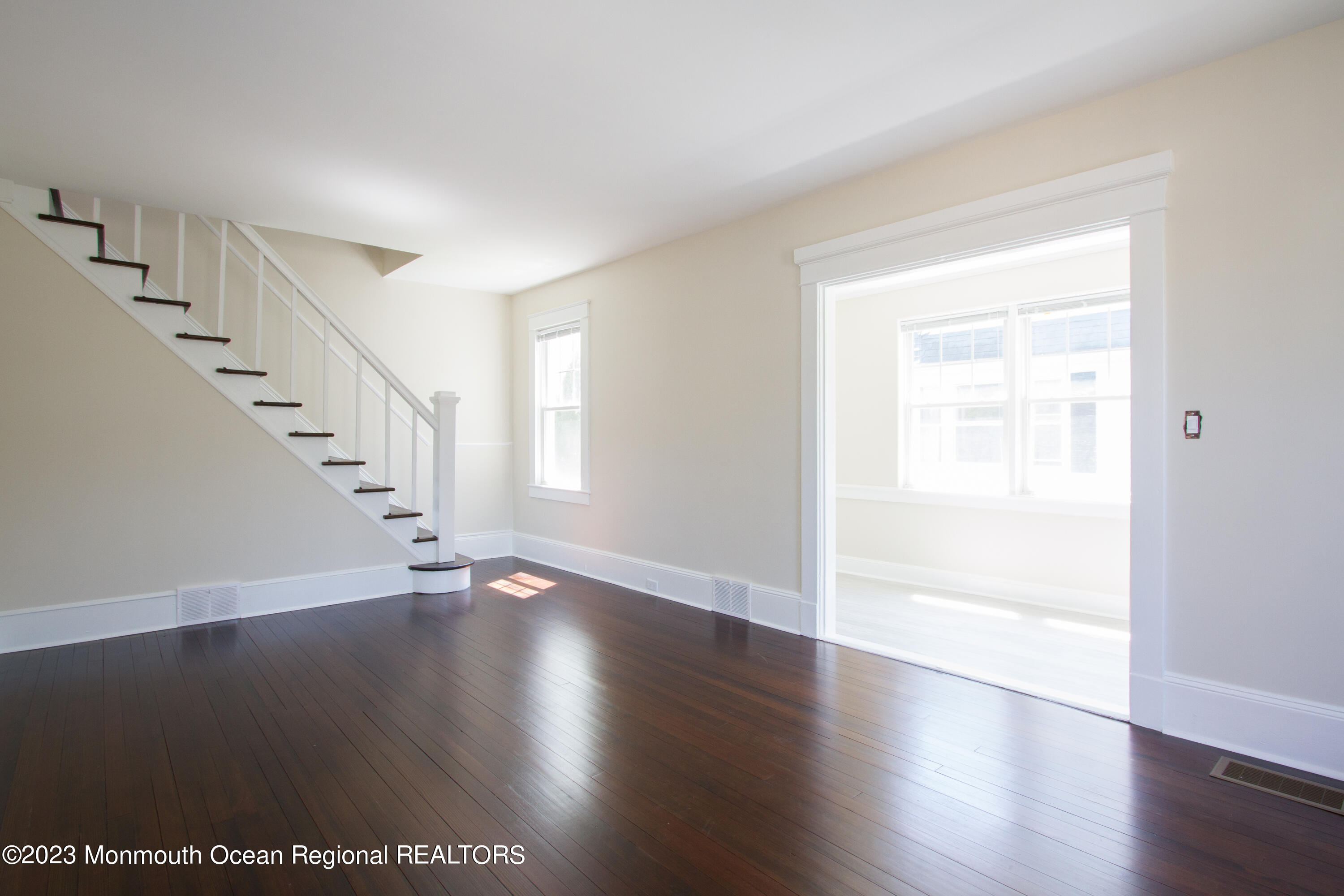 532 River Road Fair Haven, NJ 07704 - Photo 3 of 18 Living Room