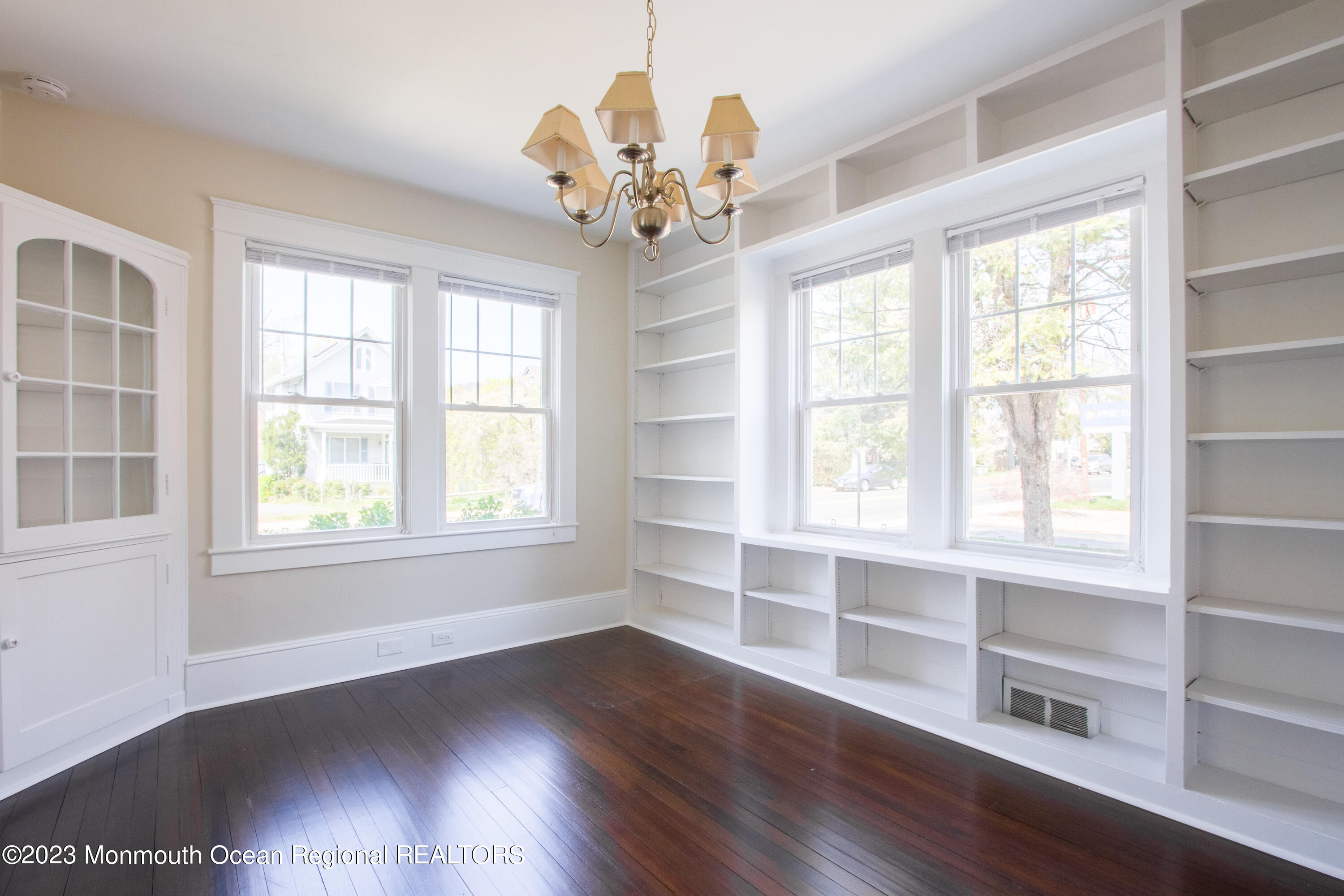 532 River Road Fair Haven, NJ 07704 - Photo 7 of 18 Dining Room
