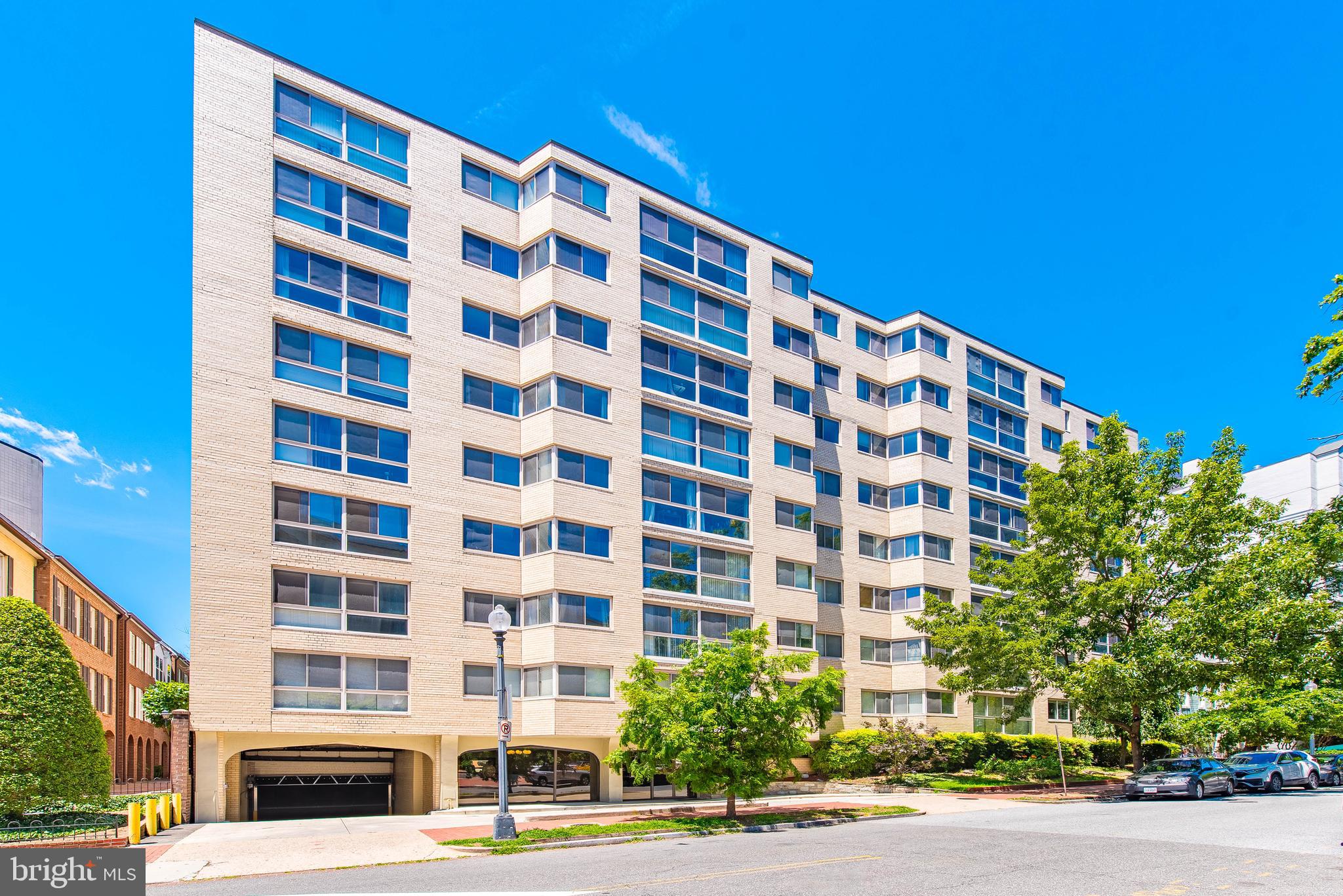 922 24th Street Northwest, Unit 311 Washington, DC 20037 - Photo 2 of 39