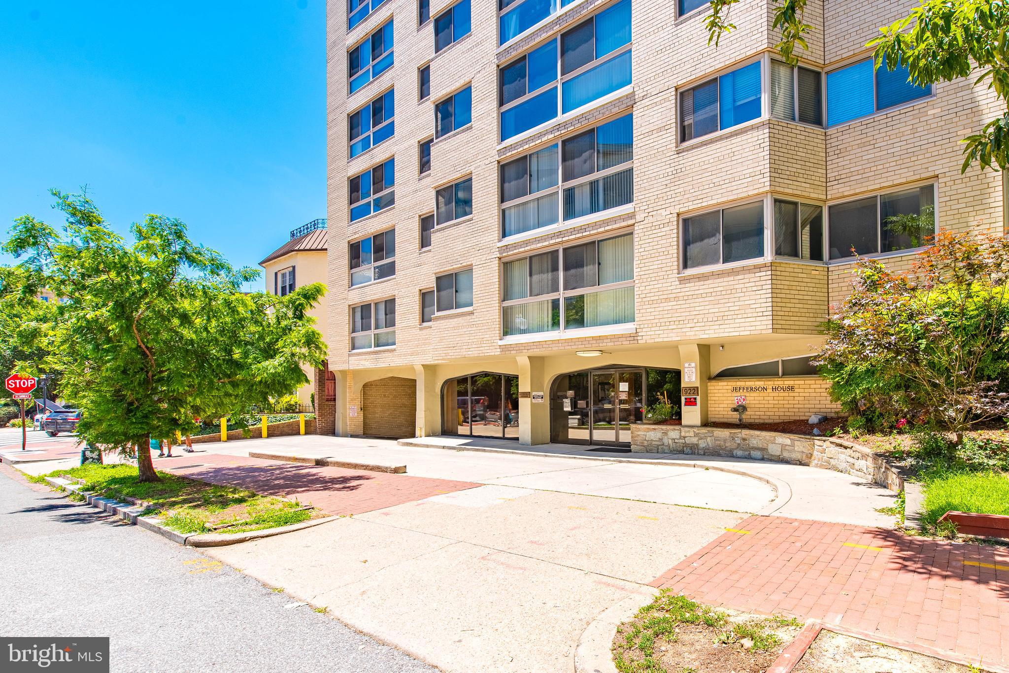 922 24th Street Northwest, Unit 311 Washington, DC 20037 - Photo 3 of 39