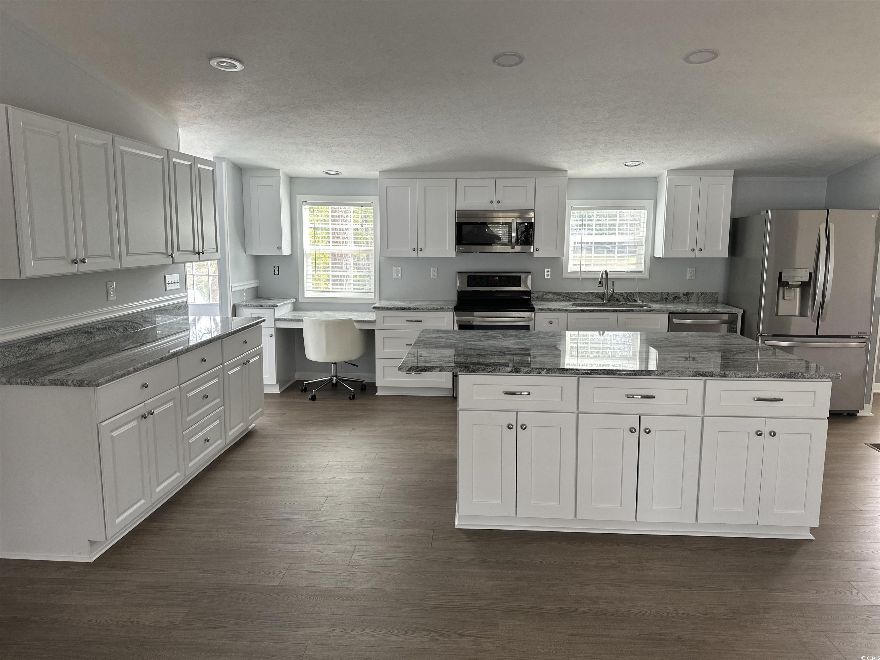 273 Hawks Nest Circle Murrells Inlet, SC 29576 - Photo 5 of 25 Gallery Image 5