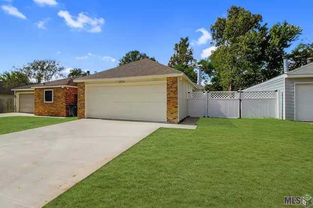 $1,500 | 18726 Old Jefferson, Baton Rouge, LA 70817