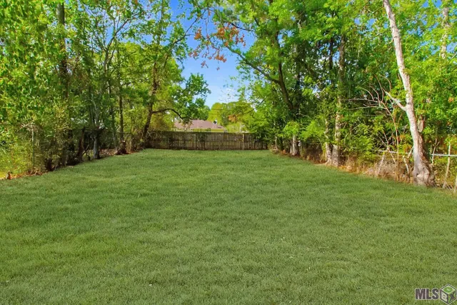 $1,500 | 18726 Old Jefferson, Baton Rouge, LA 70817