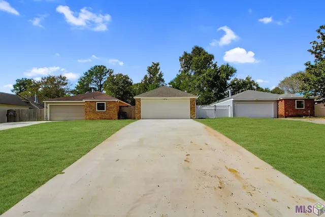 $1,500 | 18726 Old Jefferson, Baton Rouge, LA 70817