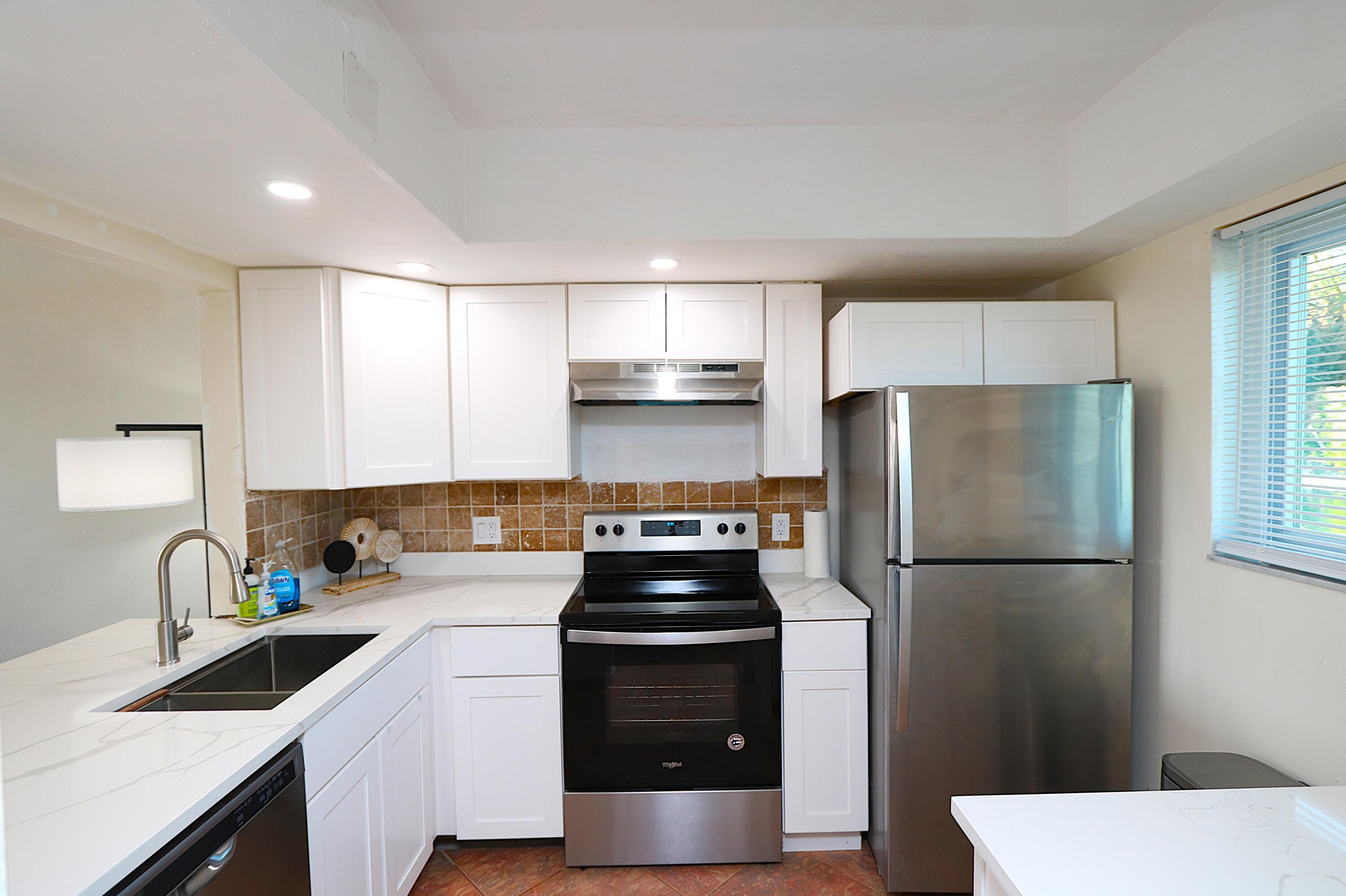 1004 Manatee Road, Unit 202 Naples, FL 34114 - Photo 3 of 31 a