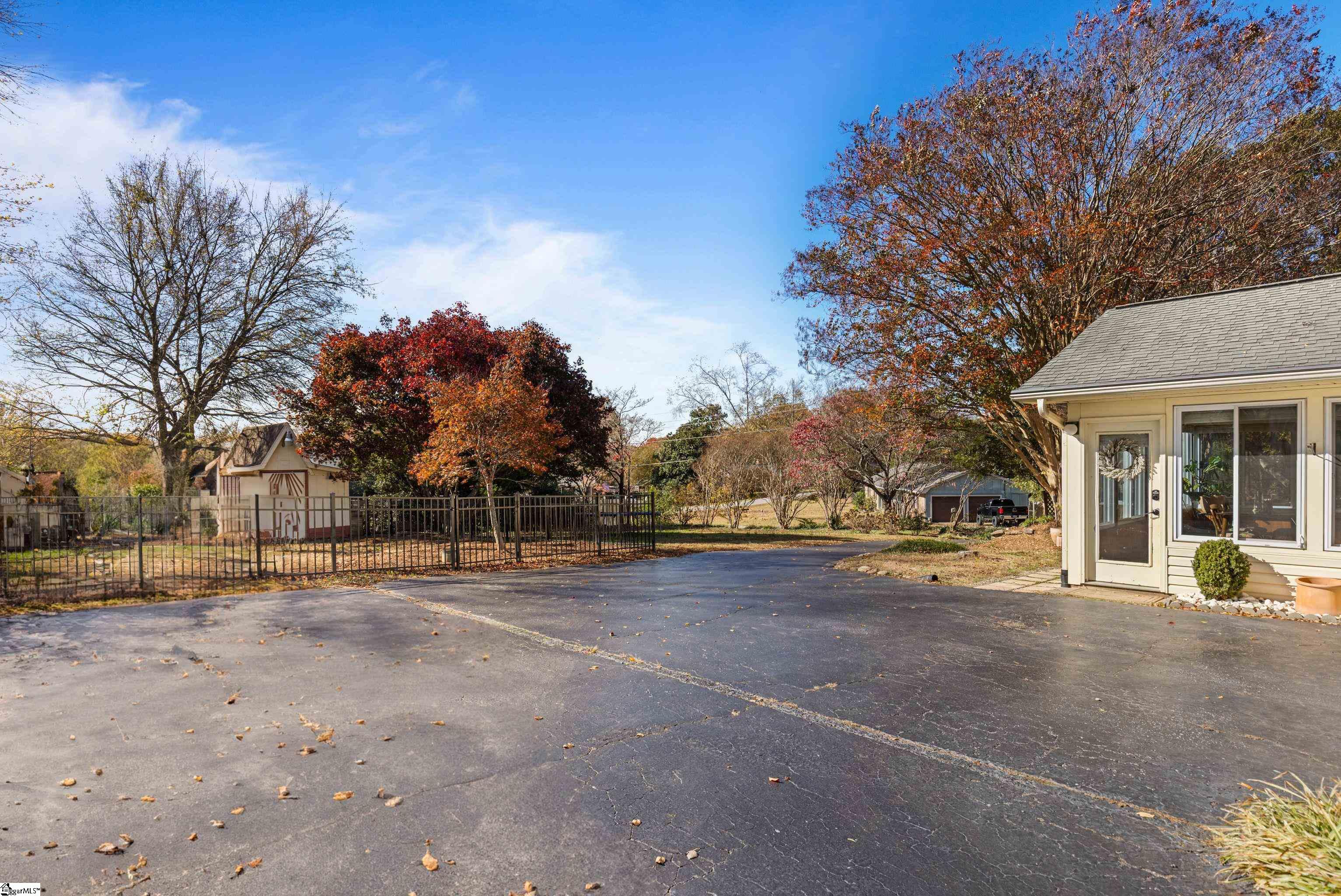 800 Richbourg Road Greenville, SC 29615 - Photo 37 of 40 Gallery Image 37