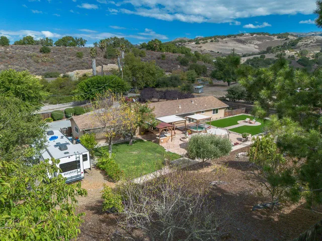 $1,259,000 | 27412 Vista Del Toro Place, Salinas, CA 93908