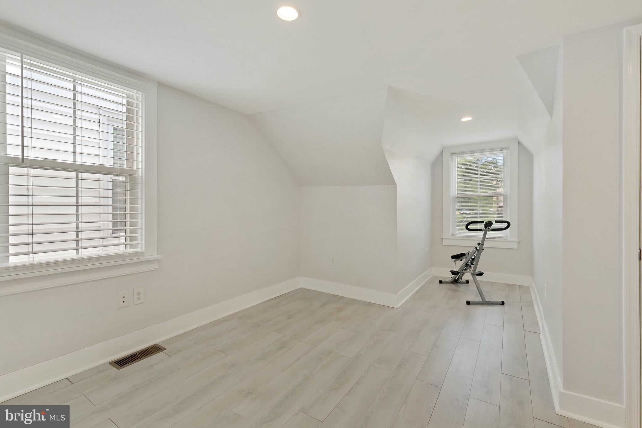 8725 Frederick Road Ellicott City, MD 21043 - Photo 21 of 32 Sun-drenched bedroom 3