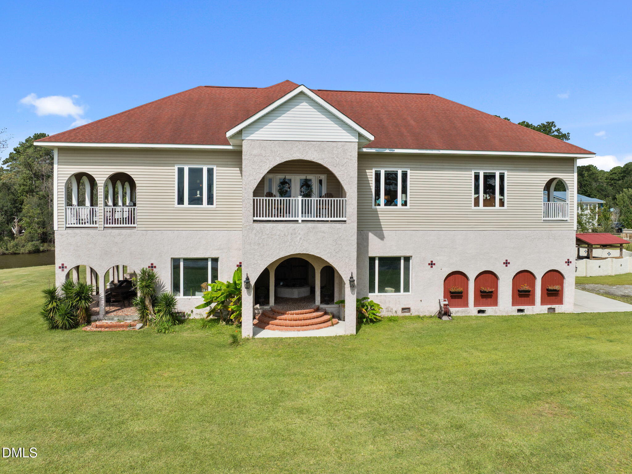 84 Beach Road South Belhaven, NC 27810 - Photo 2 of 67 Front View