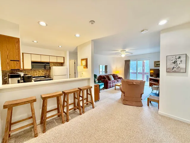 $312,000 | 15 D Mountain Villiage, Unit 234, West Dover, VT 05356