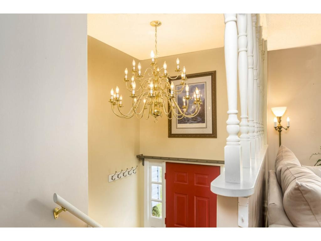 14 Longdale Road Bristol, VA 24201 - Photo 7 of 34 Elegant Entrance