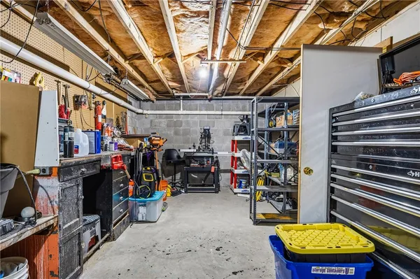 $474,900 | 1738 Creek Street, Penfield, NY 14625