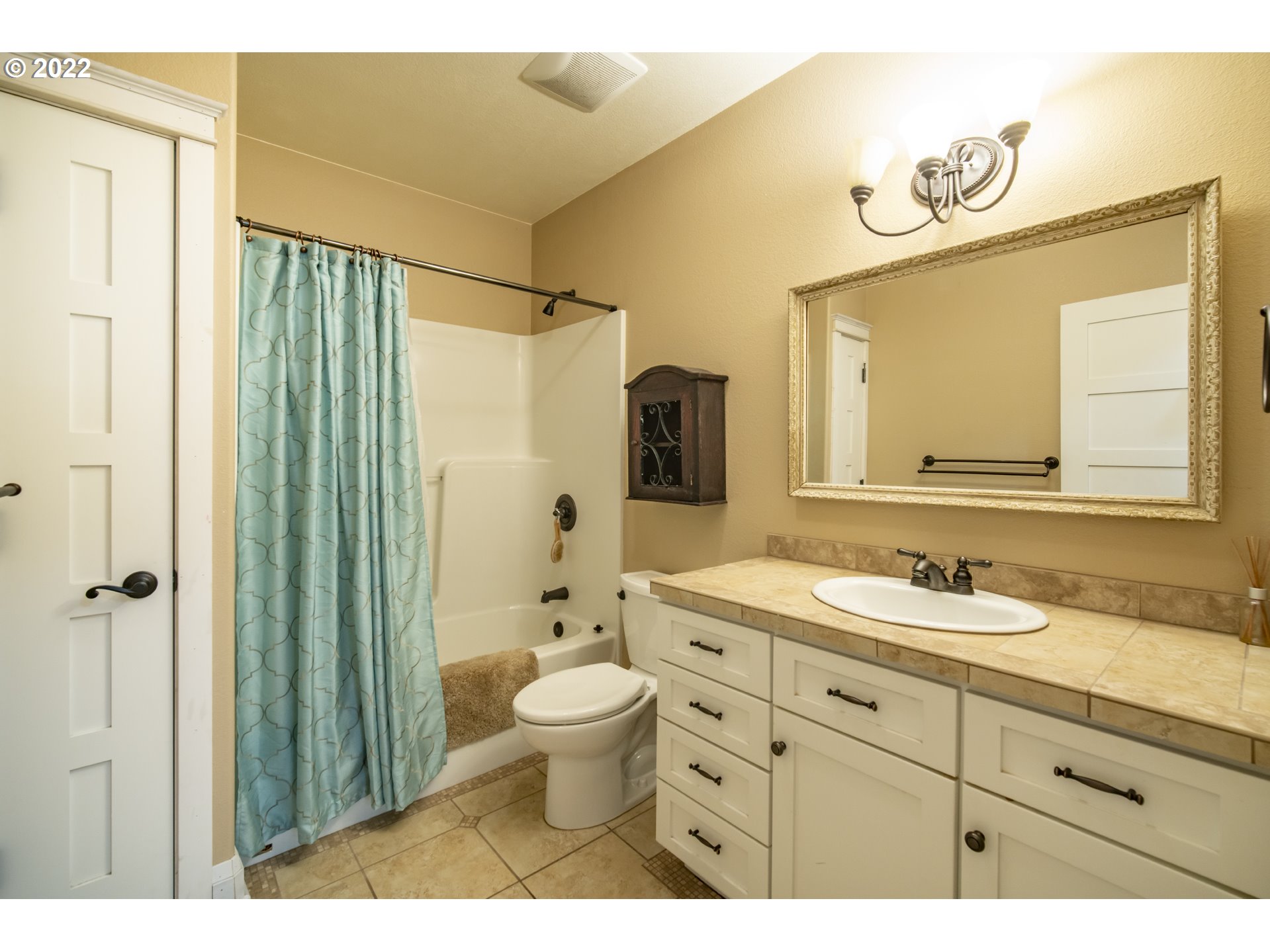 65611 East Bay Road North Bend, OR 97459 - Photo 26 of 32 Gallery Image 26