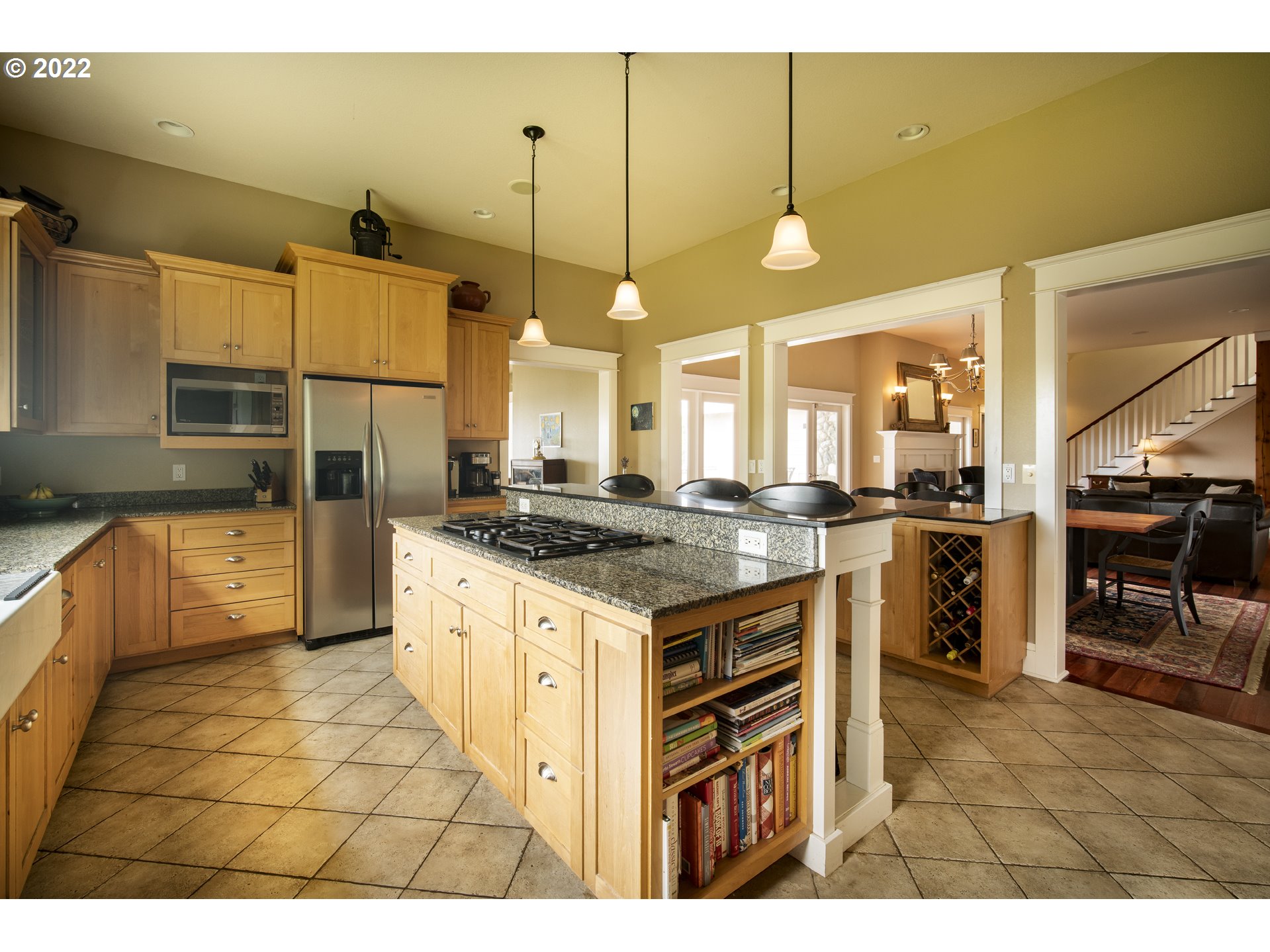 65611 East Bay Road North Bend, OR 97459 - Photo 8 of 32 Gallery Image 8
